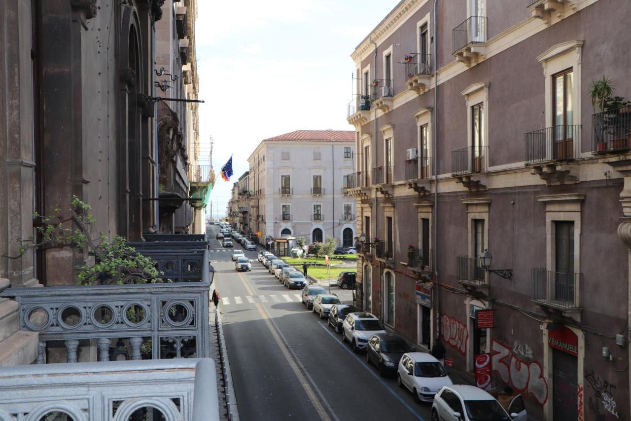 Domus Iole Appartamento Nel Centro Storico Catania Exterior photo